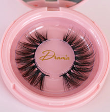 Load image into Gallery viewer, Dafna Beauty Poodle Collection Eyelashes
