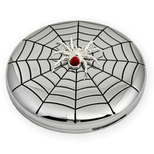 Load image into Gallery viewer, 1930 Spider Compact With 1952 Soft Focus Finishing Powder
