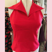Load image into Gallery viewer, Beautiful Summer Top Made From An Original 1950s Pattern
