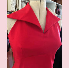 Load image into Gallery viewer, Beautiful Summer Top Made From An Original 1950s Pattern
