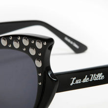 Load image into Gallery viewer, Lux de Ville Vamp Sunglasses Black
