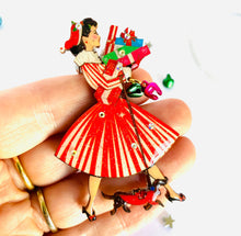 Load image into Gallery viewer, 1950s Christmas Girl Brooch
